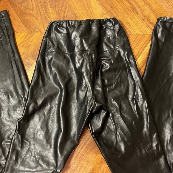 Wilfred Aritzia Daria Vegan Leather High Waisted Leggings Size XS - Picture 3 of 3